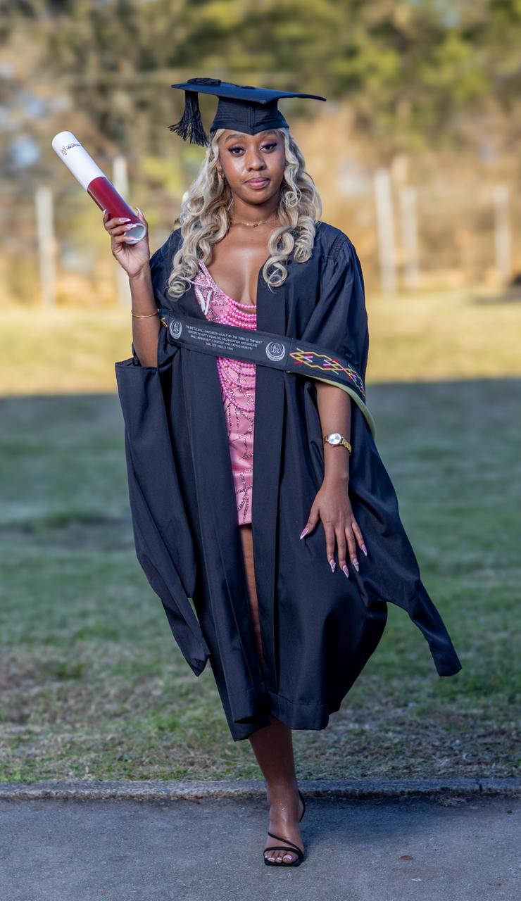 Graduation tour image 6