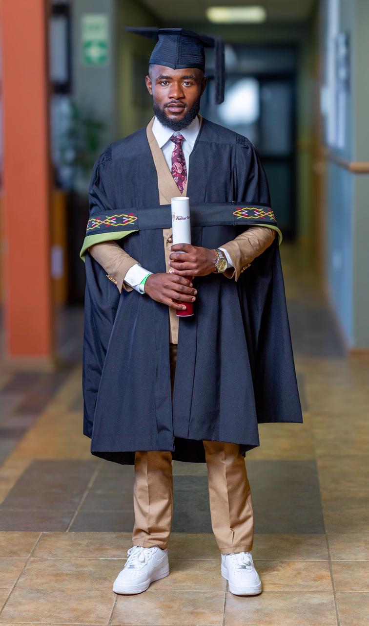 Graduation tour image 14