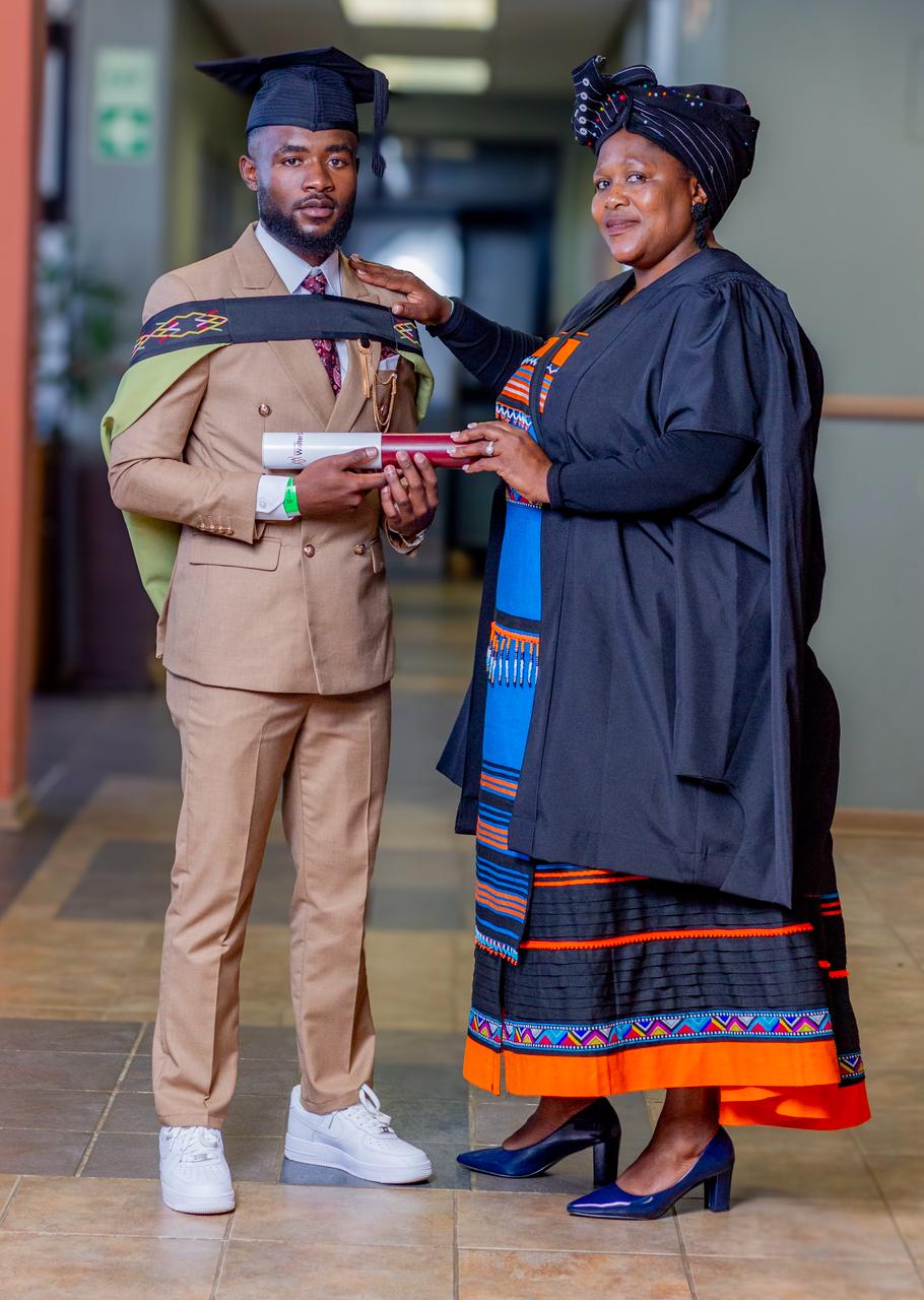 Graduation tour image 16